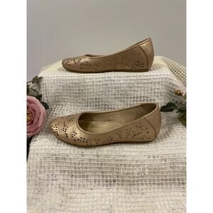 Baretraps Mariah Ballet Flats Women's Size 9 Gold Slip-on Whimsigoth Romantic